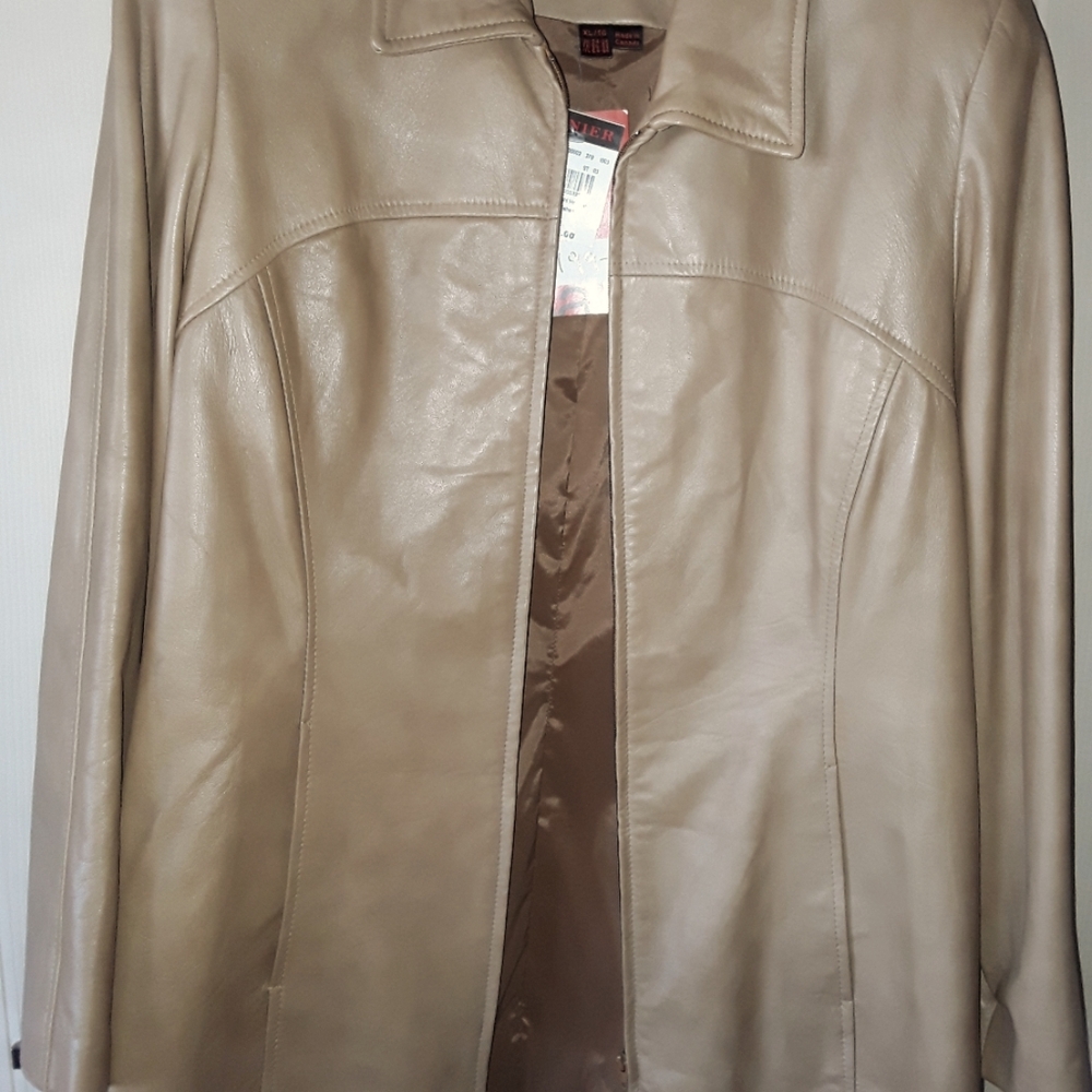 Danier Carmel Colored Front Zipper Leather Jacket "New"